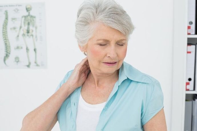 Nyaki osteochondrosis egy idős nőben